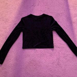 H&M Velvet Black Cropped Longsleeve